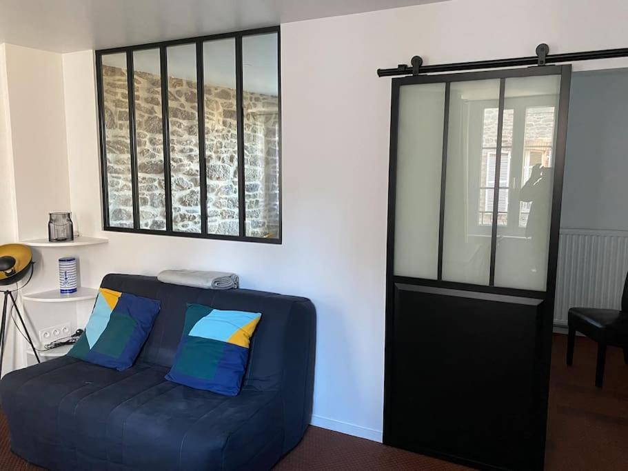 Appartement En Plein Coeur Historique De Dinan Zewnętrze zdjęcie