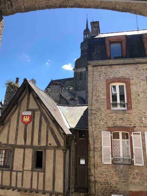 Appartement En Plein Coeur Historique De Dinan Zewnętrze zdjęcie